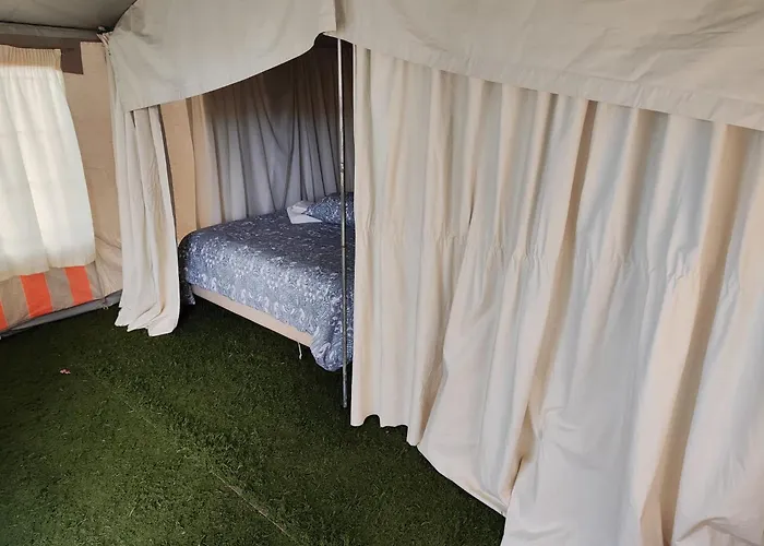 The Place אלבופיירה