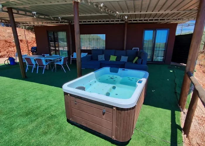 The Place אתר קמפינג אלבופיירה